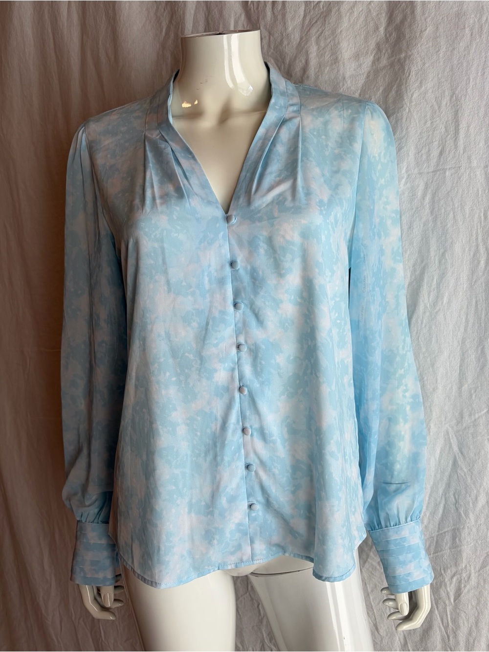 Calvin Klein Sky Blue Printed Long-Sleeve Button Blouse